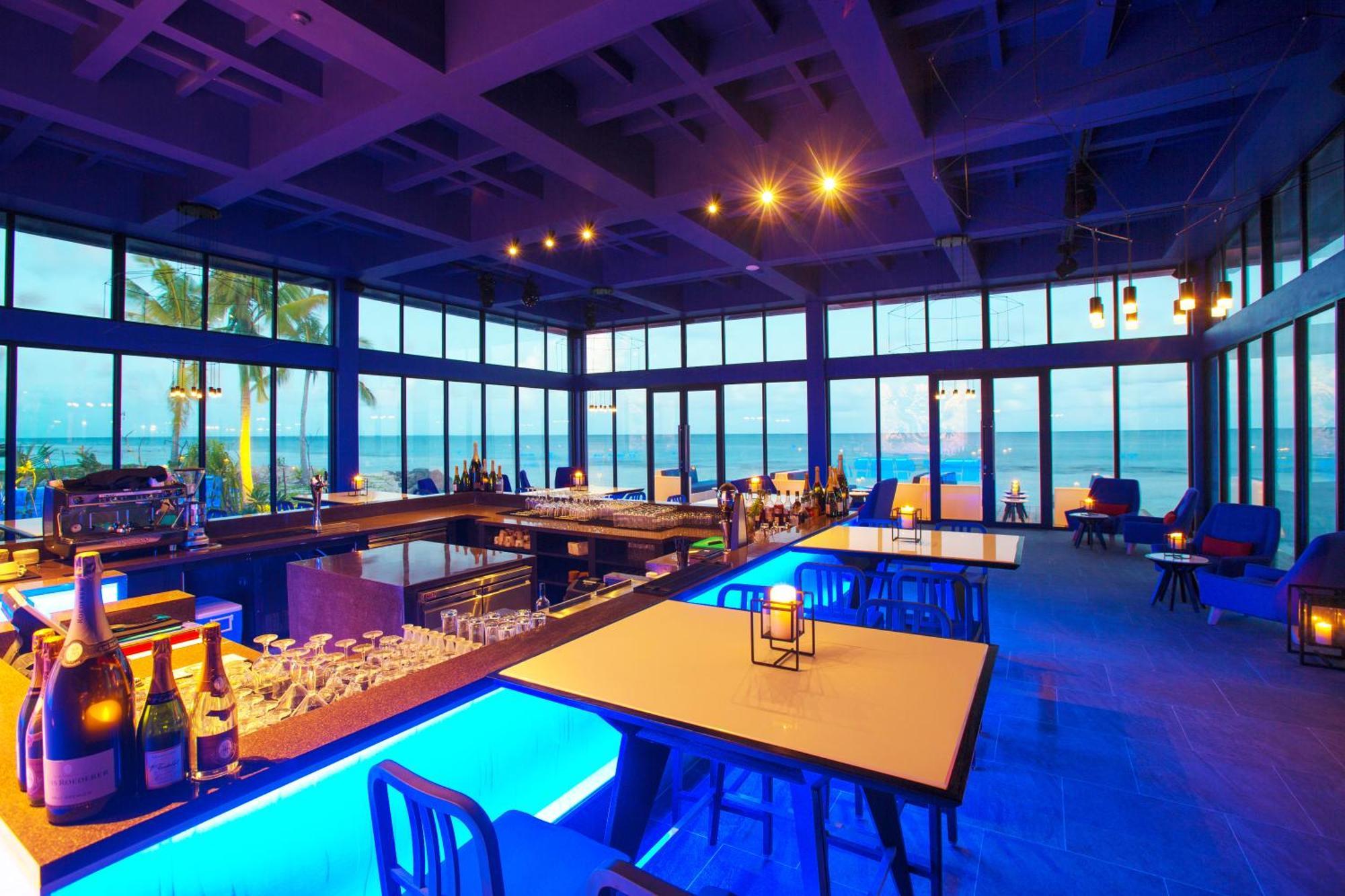 Kandima Maldives - 50 Percent Off On Return Domestic Flight Transfers On Stays 4 Nights Or More Between 01 Apr & 10 Oct 2025 Kudahuvadhoo Esterno foto The interior of the restaurant