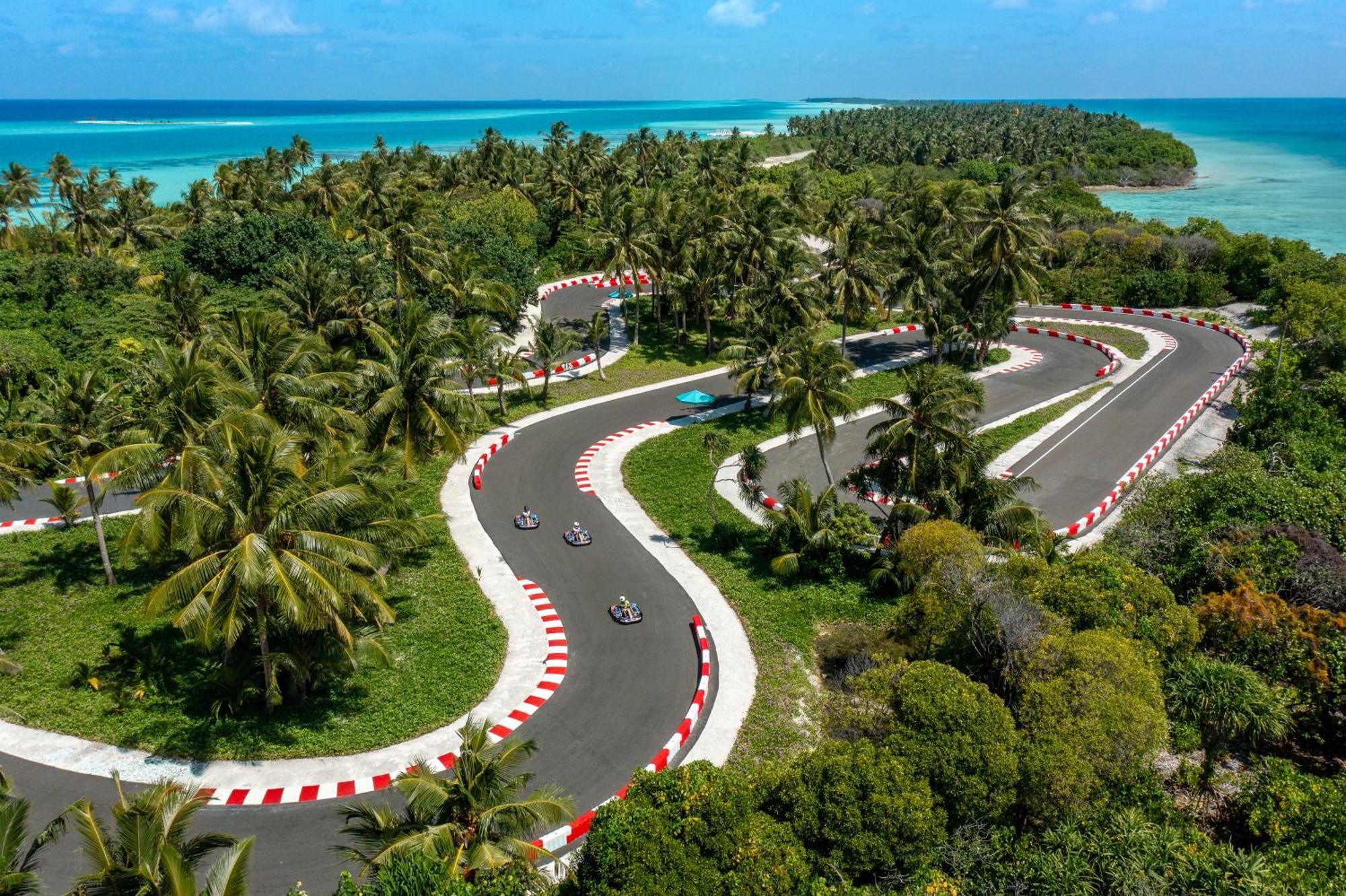 Kandima Maldives - 50 Percent Off On Return Domestic Flight Transfers On Stays 4 Nights Or More Between 01 Apr & 10 Oct 2025 Kudahuvadhoo Esterno foto Veladhoo International Motor Sport Track
