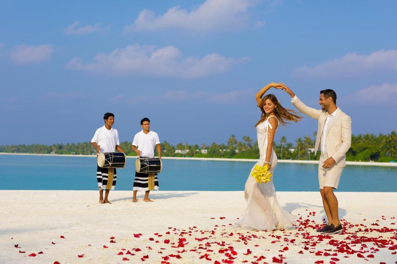 Kandima Maldives - 50 Percent Off On Return Domestic Flight Transfers On Stays 4 Nights Or More Between 01 Apr & 10 Oct 2025 Kudahuvadhoo Esterno foto A wedding in Maldives
