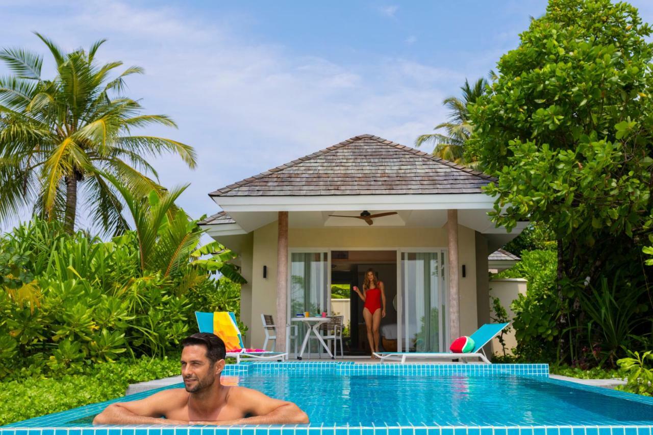 Kandima Maldives - 50 Percent Off On Return Domestic Flight Transfers On Stays 4 Nights Or More Between 01 Apr & 10 Oct 2025 Kudahuvadhoo Esterno foto A pool villa at the resort
